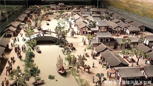 他是一代忠臣,兴修水利造福百姓,却被世人当成奸臣误解了一千年