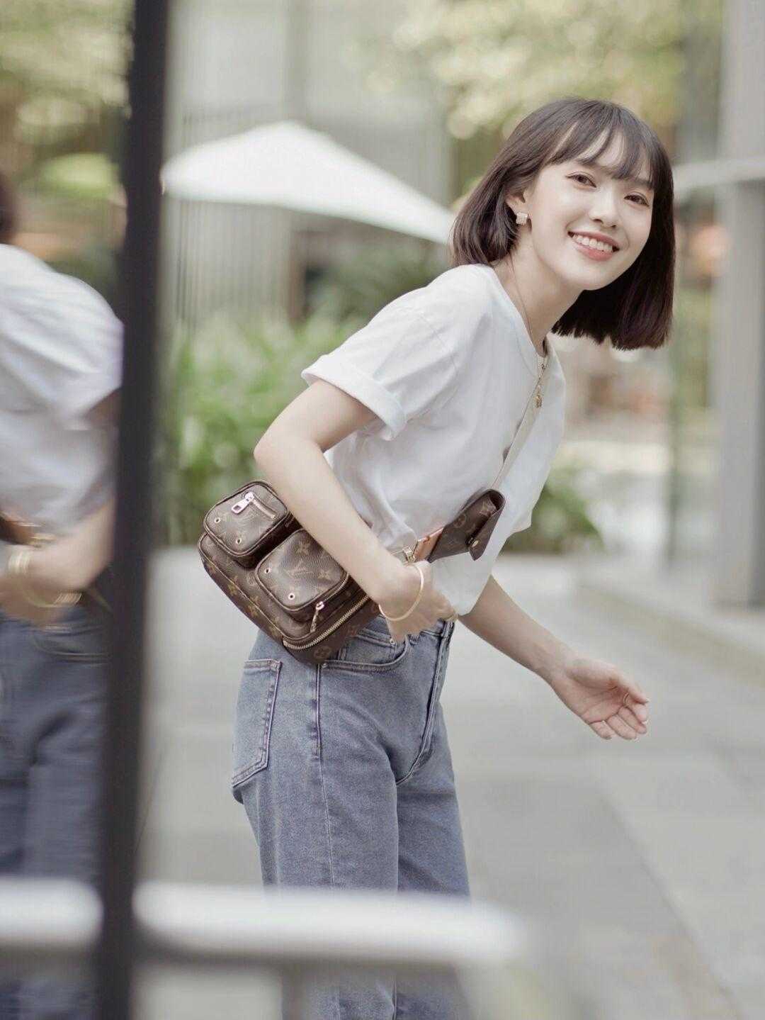 上衣|秋天牛仔裤怎样搭配?这几款上衣更时髦,又耐看