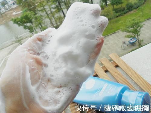 头皮|脱发让人很头疼，针对脱发问题，需了解这4个常识，早知早好