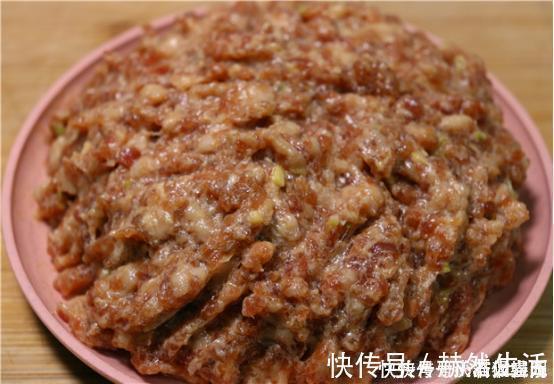 饭店不外传的调饺子馅诀窍，没有复杂工序和调料，肉馅鲜嫩无腥味