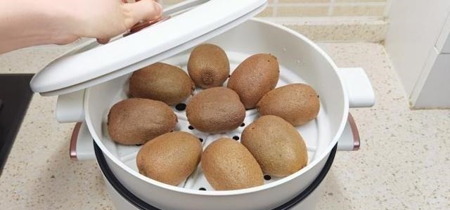 你家还在吃猕猴桃吗现在知道还不算晚，看完记得分享身边人