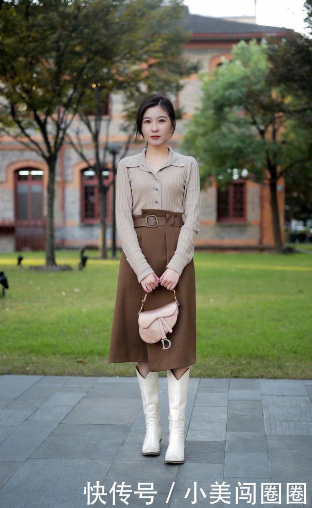 腰线的位置|今冬流行一种“显高穿法”,叫“短外套+半身裙”,小个子也适合