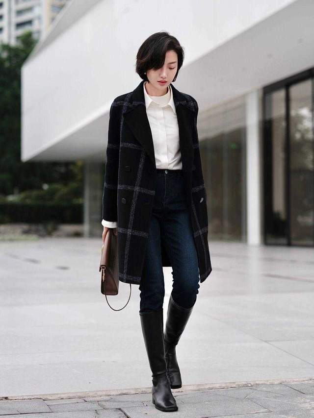 毛衣|中长款大衣的搭配指南,秋冬这样穿百搭又好看,照着穿都不会错