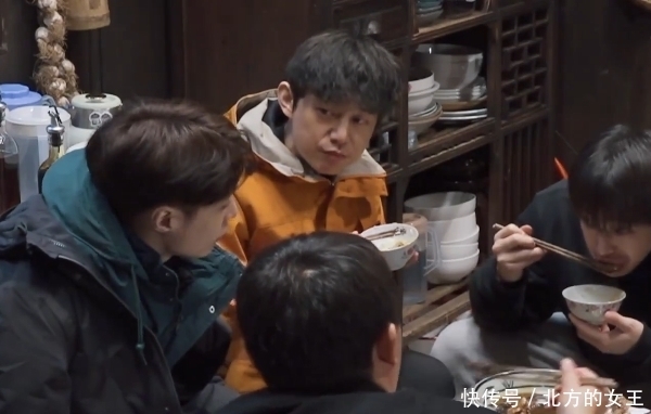 《向往》与张艺兴格格不入,彭昱畅都不在乎身材,他却连米都不吃