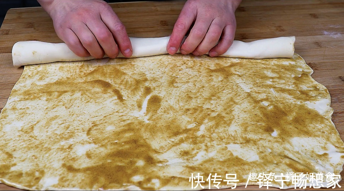 面粉别只蒸馒头了,教你新吃法,比包子简单,比馒头好吃,解馋