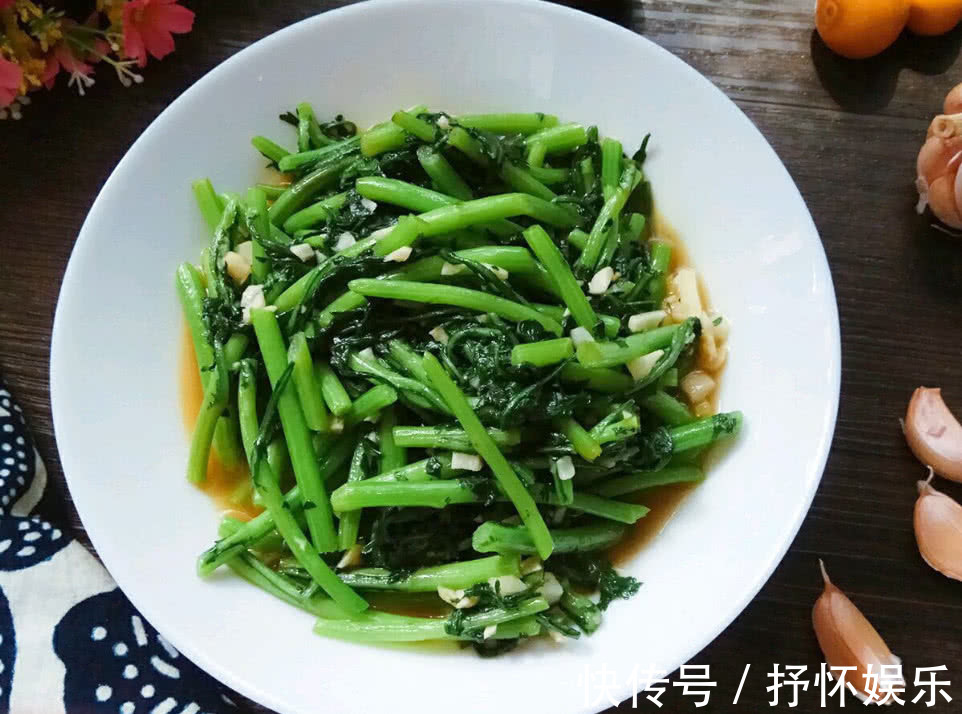 茼蒿|天然的“养肝菜”发现了,每天炒一盘,失眠好了,肝脏越来越健康