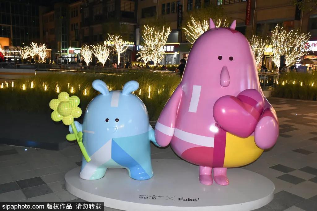 北京朝阳望京小街,昔日夹缝路“变身”步行街!