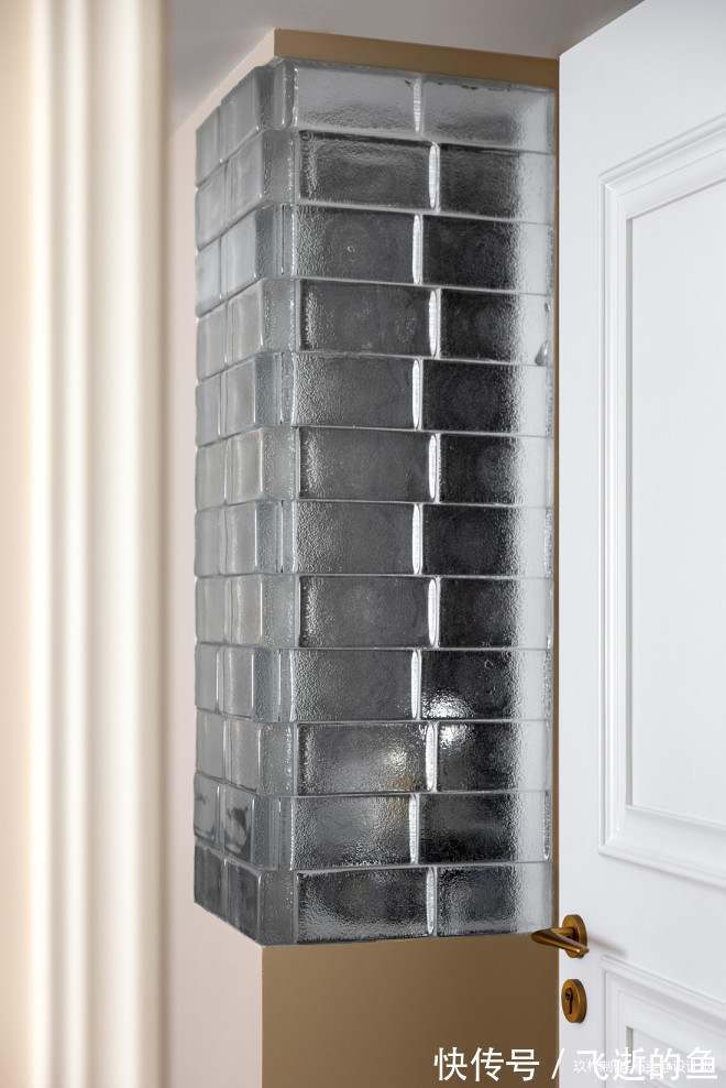 连通性|90㎡简约三居,秋日暖阳中的侘寂之美