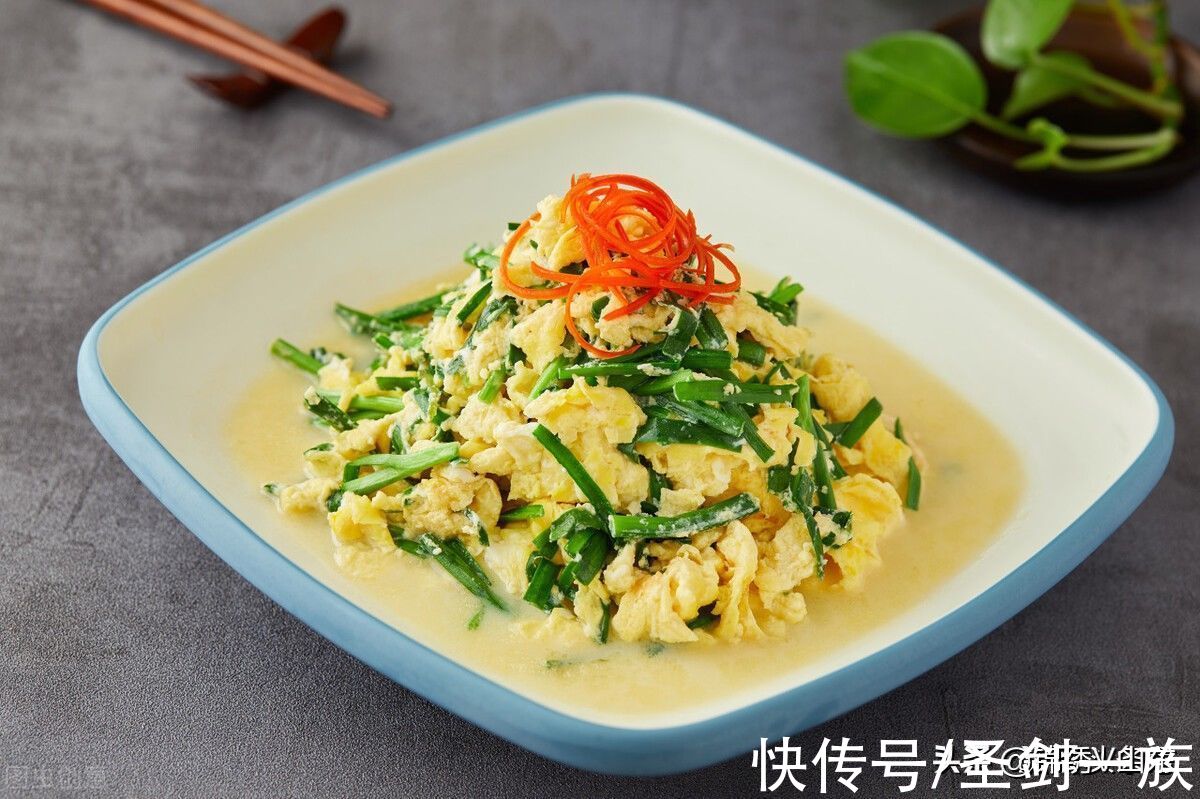 周末老家来了亲戚，婆婆下厨做了这些家常菜招待，大家都说太好吃