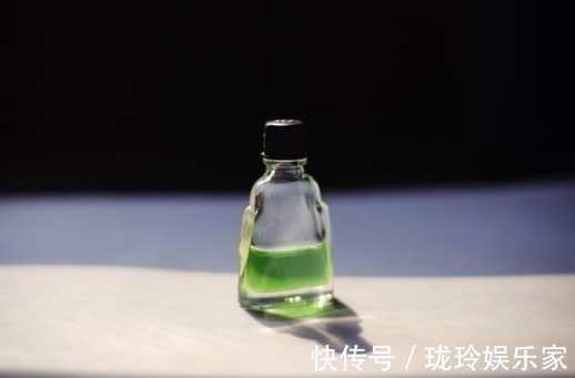 蹭蹭|养花虫子多老花农用3种“驱虫水”,虫子通通消失,花朵蹭蹭长