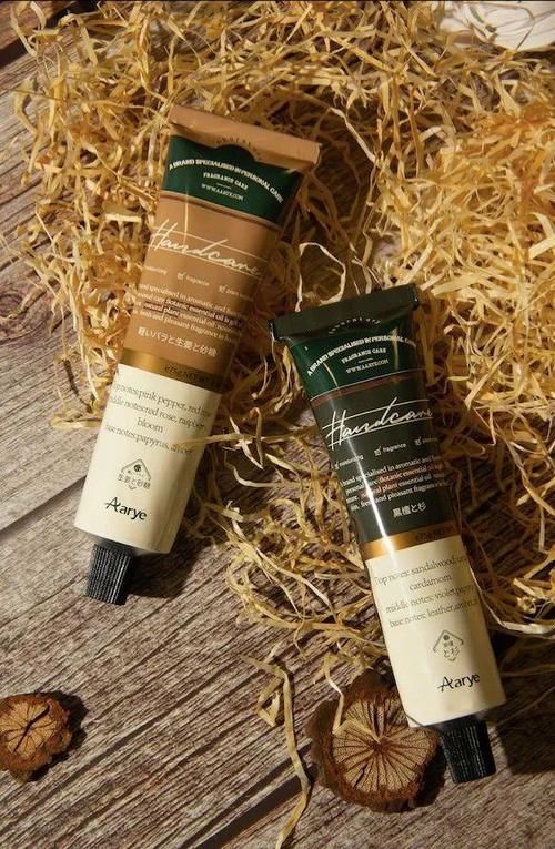 被问 300 遍的小众香水，其实是 20 多块钱的护手霜？