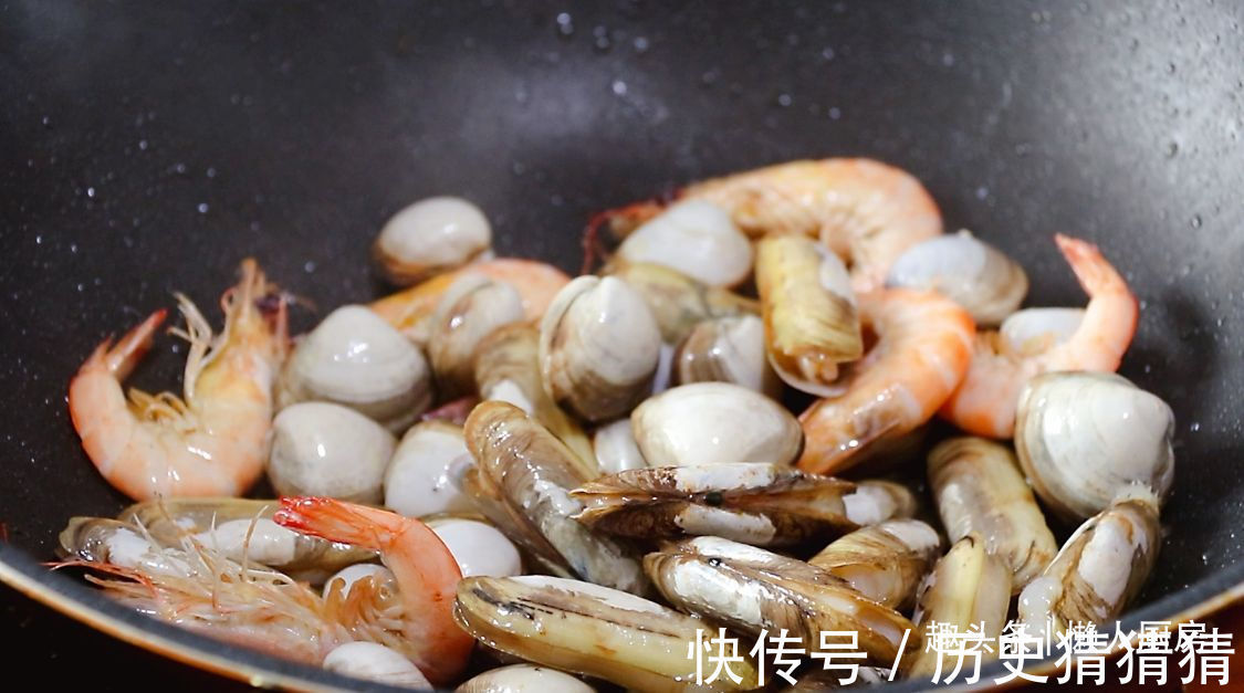 面条|立秋后，碰到这碗面条别手软，学会可以开店，好不好吃就在这碗汤