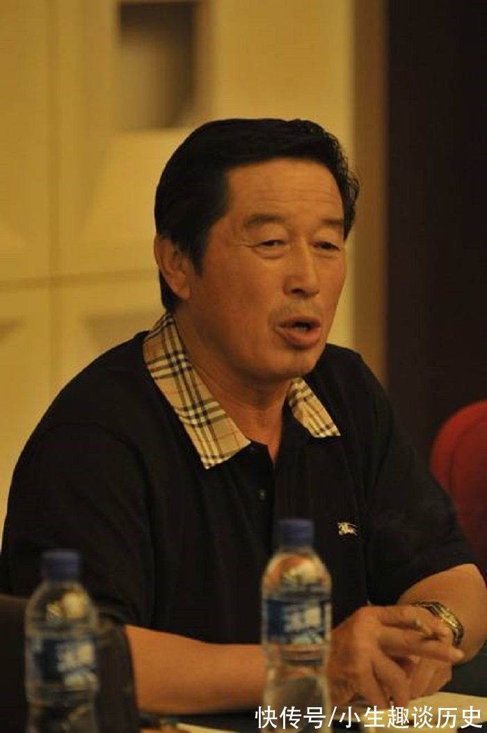 马家军|马家军教练马俊仁：跌下神坛后养狗赚千万，年过70重返俱乐部执教