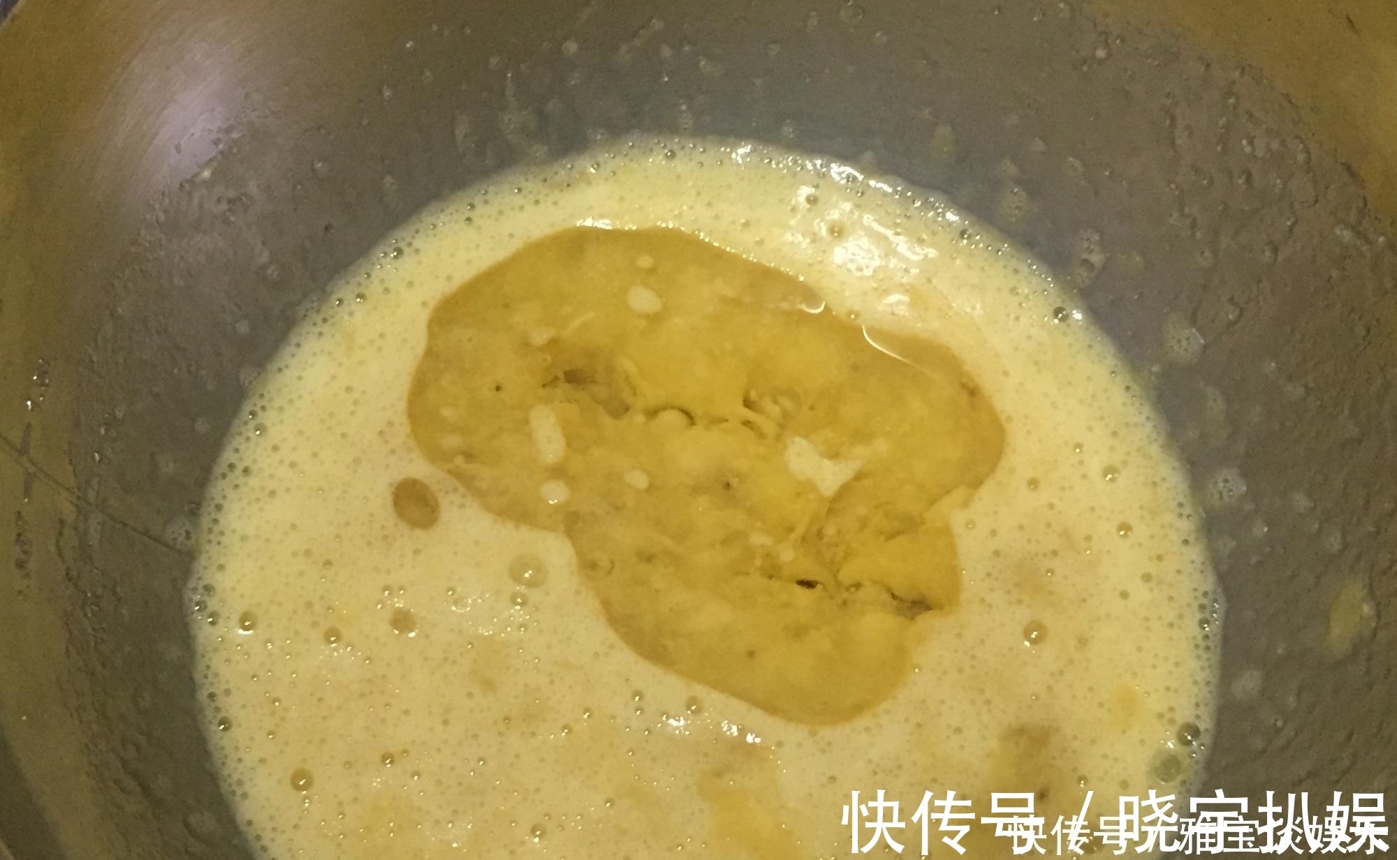 新手|教你用2根香蕉,2个鸡蛋,1碗面粉做蛋糕,免打发,新手一次成功