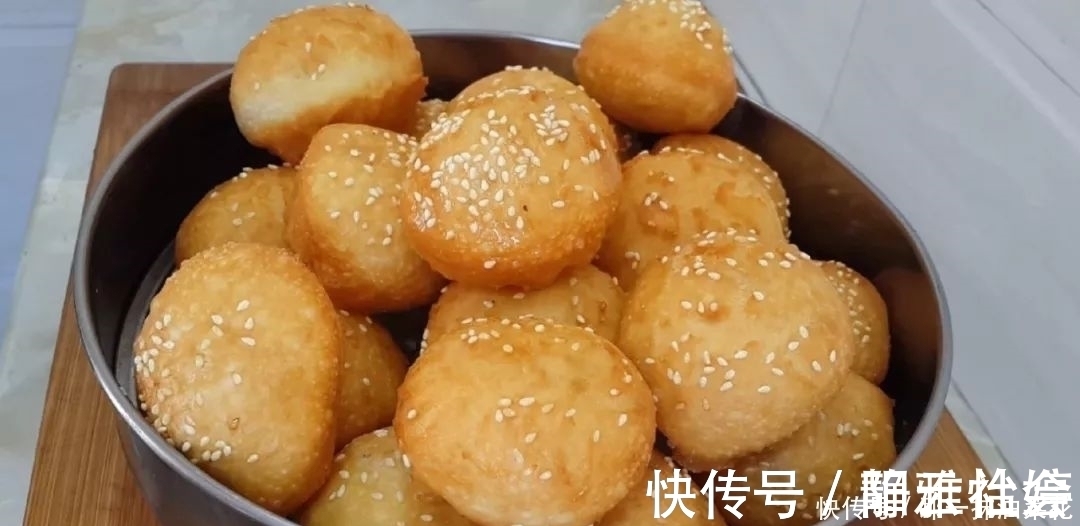 保鲜膜|早餐新吃法,面粉里加1个鸡蛋,放入冰箱冷藏,比油条麻花都好吃