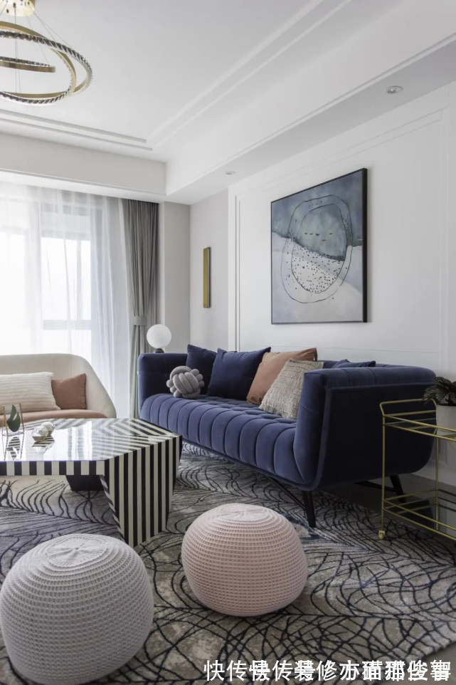 客厅|180平现代风三居室,黑白配的斑马纹茶几是客厅的亮眼的存在