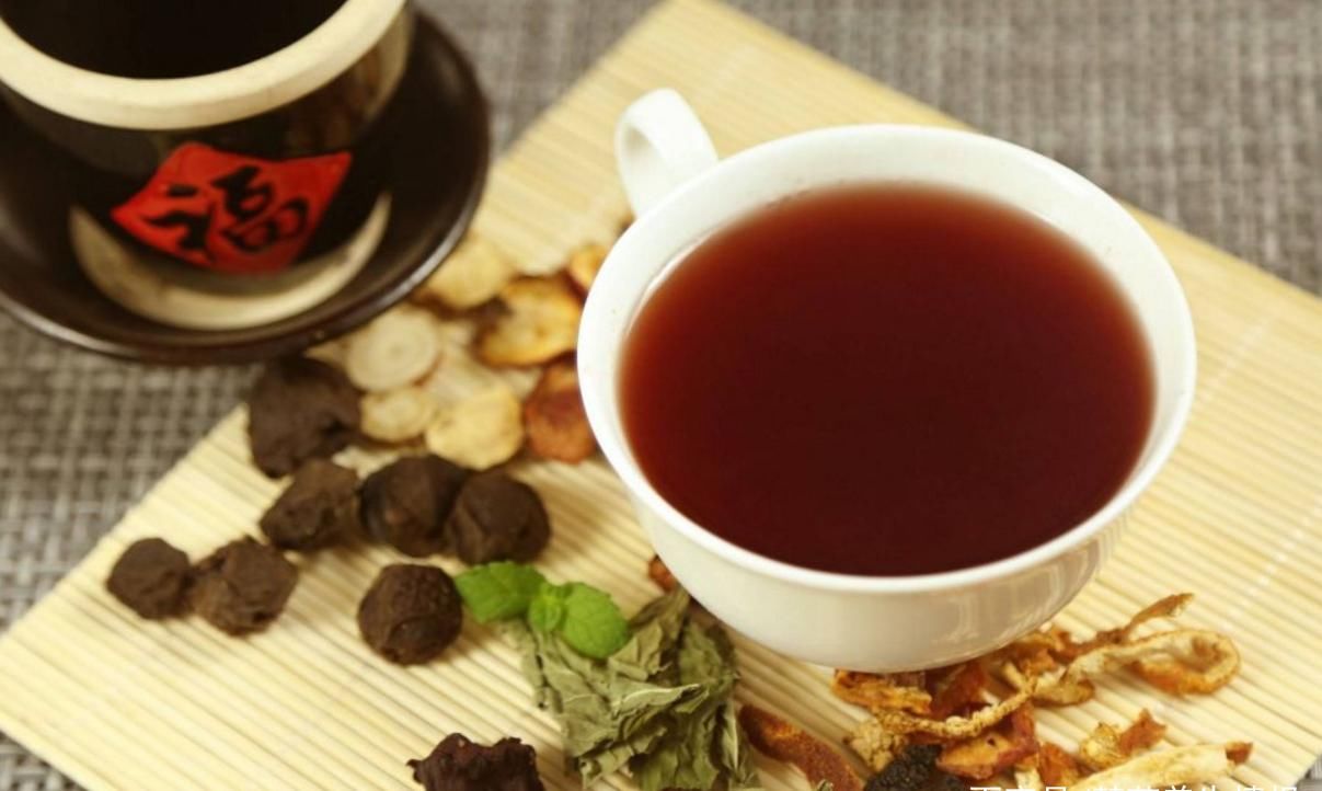 天然“泻药”找到了，没事泡水喝，排出黑臭宿便，赶走便秘口臭