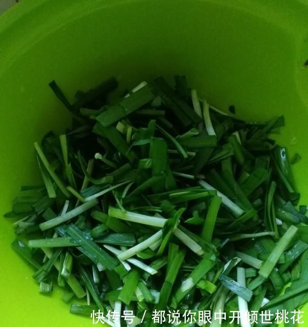 木耳炒鸡蛋|这菜,含铁量是猪肝的3倍,是核桃的6倍,女性常吃补血养颜