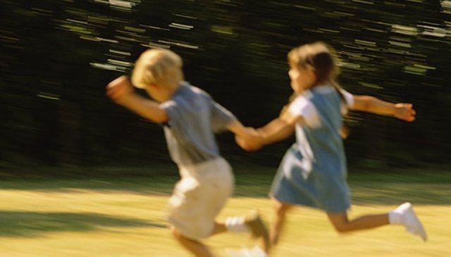 如果你家孩子,若有这4个特征,说明智商情商都很高,恭喜了