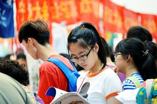 录取|重庆市排名前四的高中，在这里读书，一只脚已踏进重点大学！
