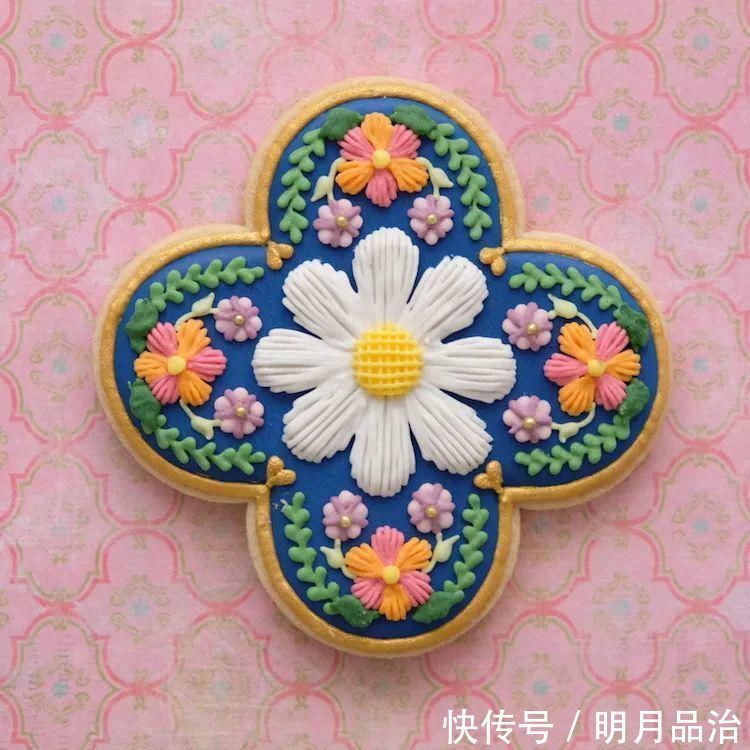 糖霜饼干|美到舍不得吃！甜品师手作花砖饼干，救救老夫的少女心！