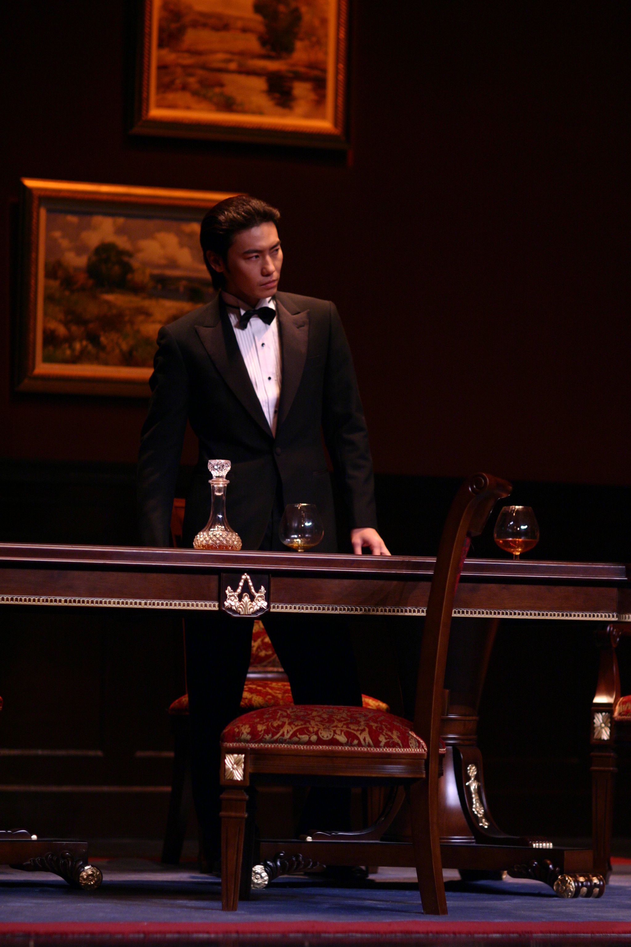 《披荊斬棘的哥哥》舞臺總監(jiān)陳琦沅：臺前到幕后的滾燙人生丨人物