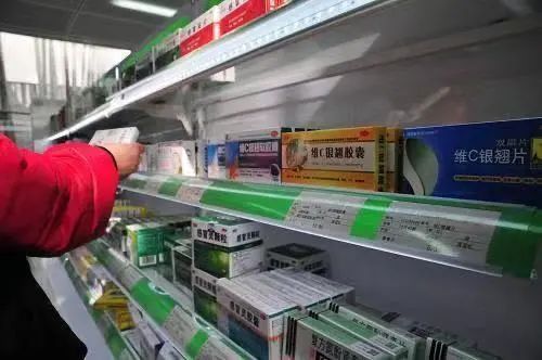 药品|广东：零售药店不得向“黄码”“红码”顾客销售药品