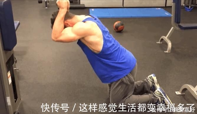 健身|男生如何健身,能让肩膀更宽这三部分肌肉很重要,千万别忽视