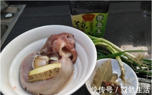 猪舌|下酒最馋它,倒半瓶酱油,不加一滴水,越焖越香,馋到流口水