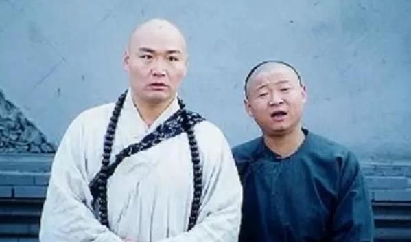 亿万富翁|2位张国立“御用”搭档:三德子养鸡过亿身价,法印销声匿迹20年