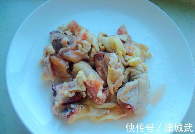 一到天冷，这菜就供不应求，钙量足还便宜，炖一锅，驱寒暖胃