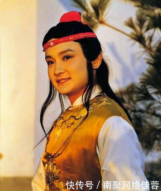 着精神上|红楼梦里贾宝玉有两位精神知己,一位是黛玉,另一位是槛外人妙玉