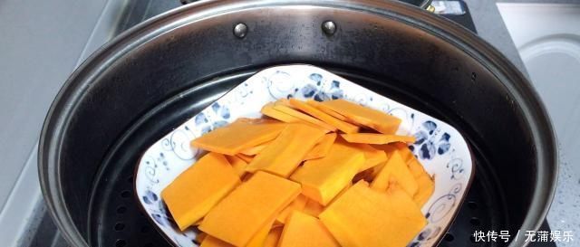 南瓜饼的新做法，好吃又健康，我一顿能吃好几个