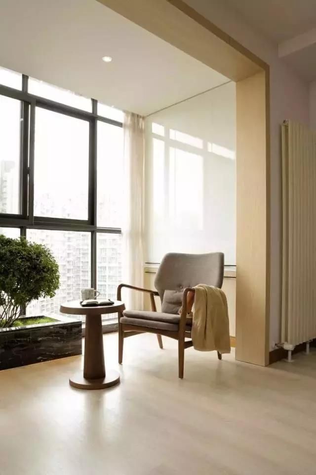 屏障|大胆打通客厅和阳台,刚入住就后悔当初不听劝,错得太离谱了