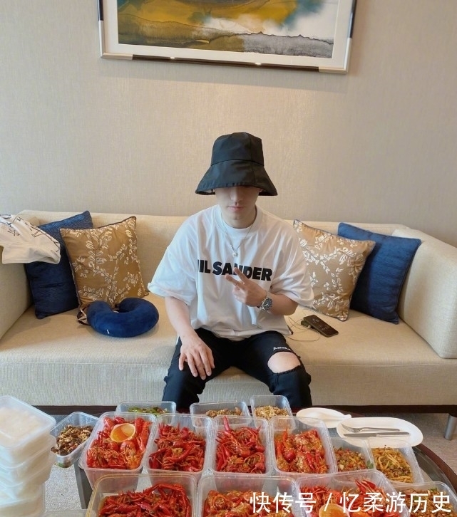 中餐廳5|黃曉明公開邀請楊穎上《中餐廳》，楊穎曬照隔空回應(yīng)，兩人太恩愛