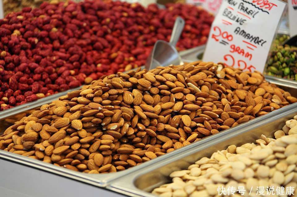 冬季養(yǎng)生先養(yǎng)肺?寒潮席卷全國,勸你多吃這4種食物,潤肺止咳