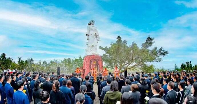 主题|四川自贡推出春季五大主题旅游：逛灯城、看恐龙、赏百花、游古镇、忆英烈