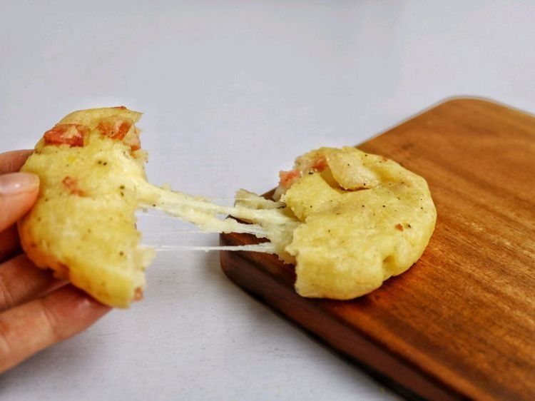 自制培根芝士土豆饼，香甜软糯还能拉丝，味道太好吃了