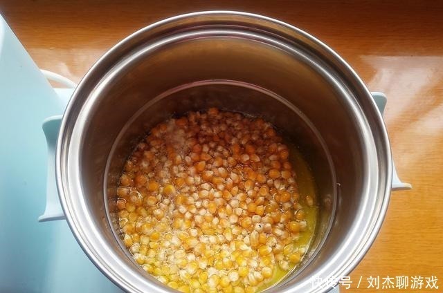 教你在家做出高颜值的爆米花,一口锅就能搞定,好看好吃零难度