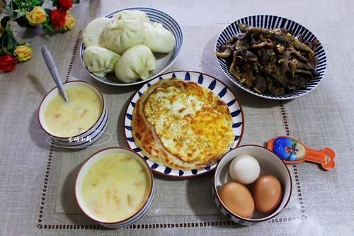 8天早餐分享,每天都有新花样,不精致,经济实惠,全家喜爱