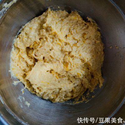 手不粘面??免烤箱 搅一搅就成功的南瓜发糕