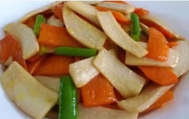 胡萝卜|孩子隔三差五馋的菜,低脂健康美味,明目又补钙,增强免疫力