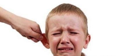 父母|从小被打大的孩子,和没挨过打的孩子,长大后区别不止一星半点