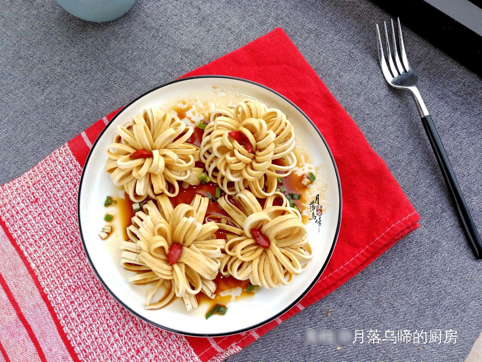  3分钟一道开运年菜，2元钱能做一大盘，简单易做又好吃，快学