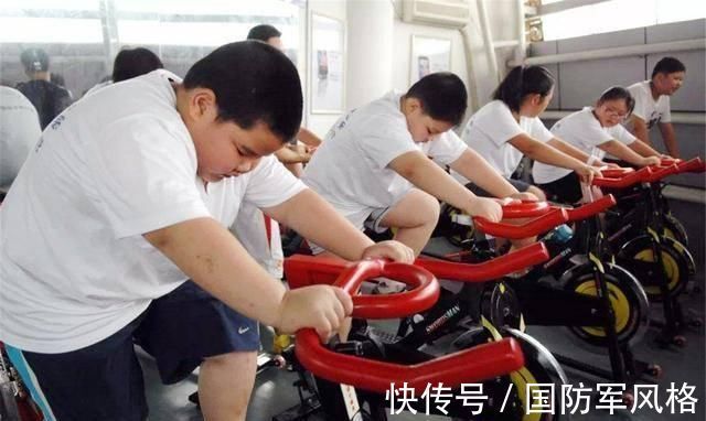 身高|骨骼线闭合前,孩子的身体会发出信号,抓住机会身高还能再蹿一蹿