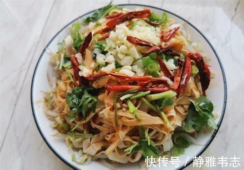 周末，家里来客人，做了一桌家常下酒菜，东北人看了肯定会流口水