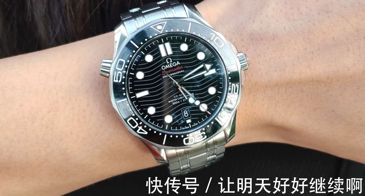 超霸|欧米茄和劳力士对比，计时表我选劳力士，潜水表我选欧米茄