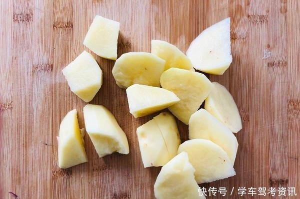 马铃薯|吃1个它,相当于吃了4个苹果,6个梨,1块钱一斤,家家都有!