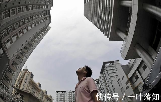 意见|年轻人该不该趁早买房？两位房地产大佬给出意见，量力而行很重要