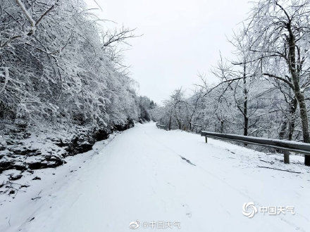 龙山|湖南龙山雪后如冰雪世界